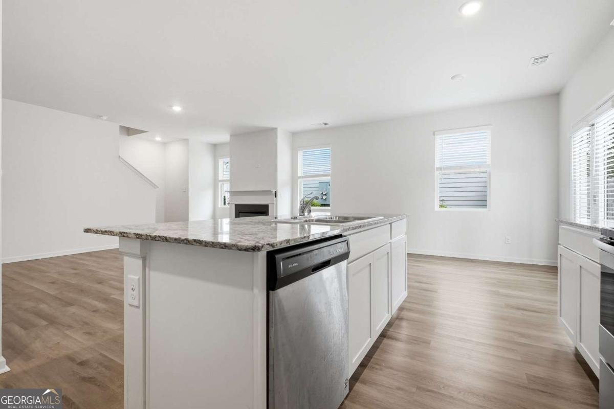 5260 Barberry Avenue Oakwood - Photo 7