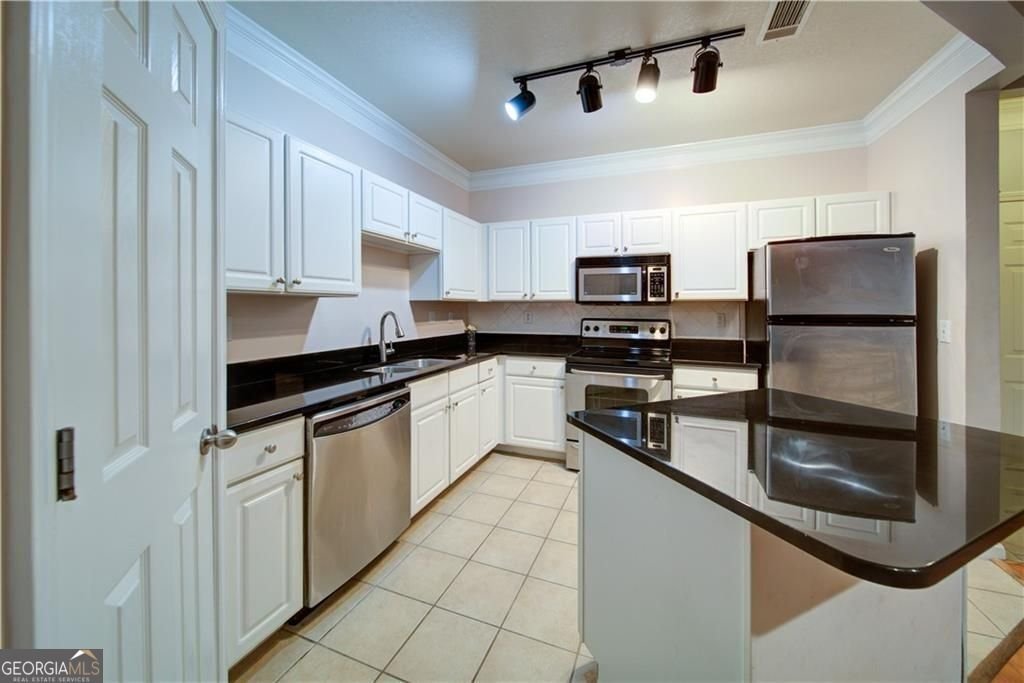 1850 Cotillion Drive Atlanta - Photo 6
