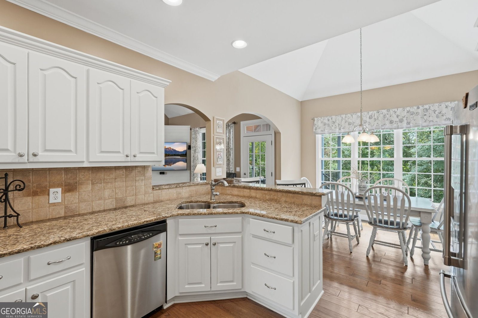 8665 Bay Drive Gainesville - Photo 18