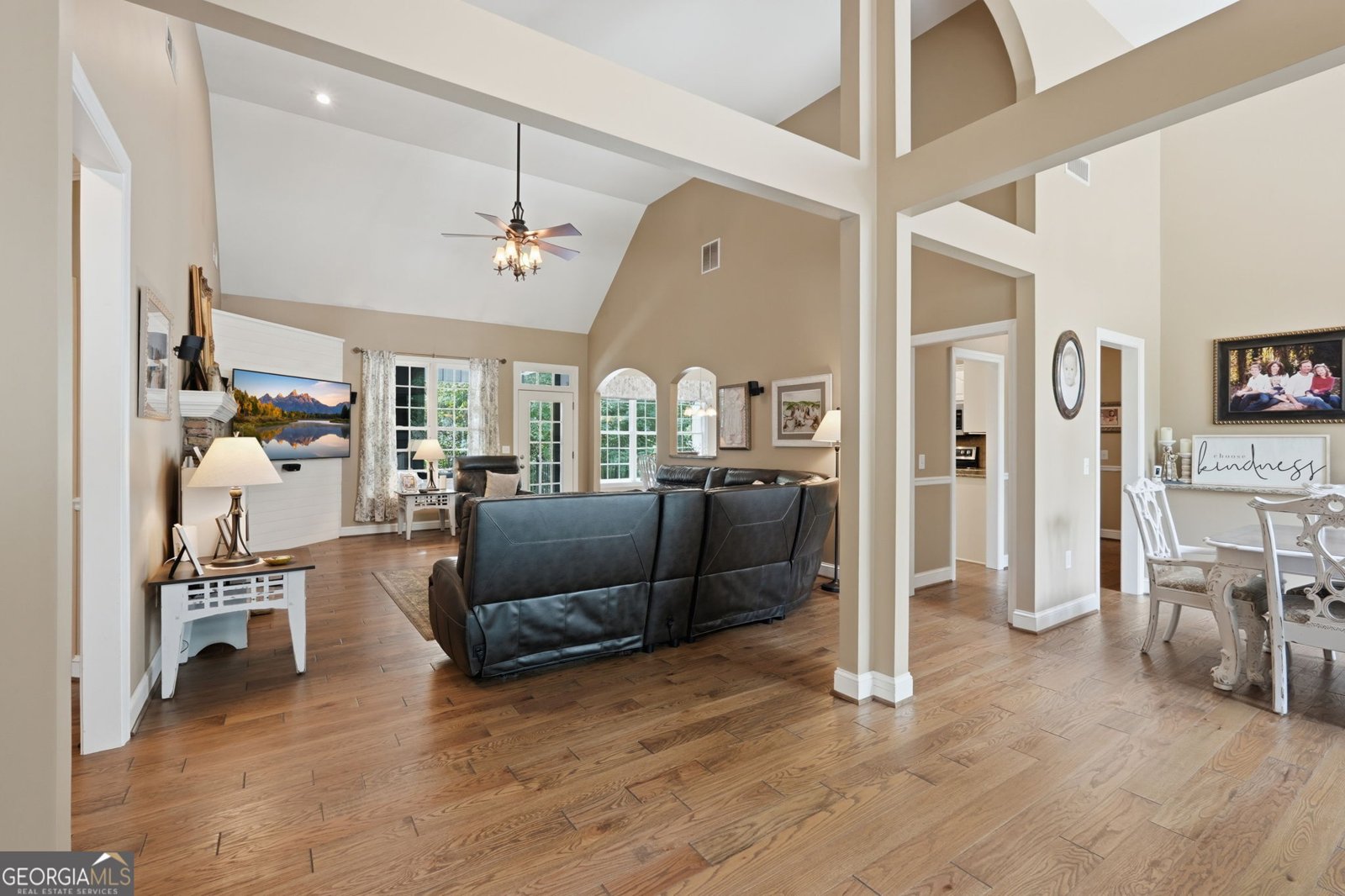 8665 Bay Drive Gainesville - Photo 9