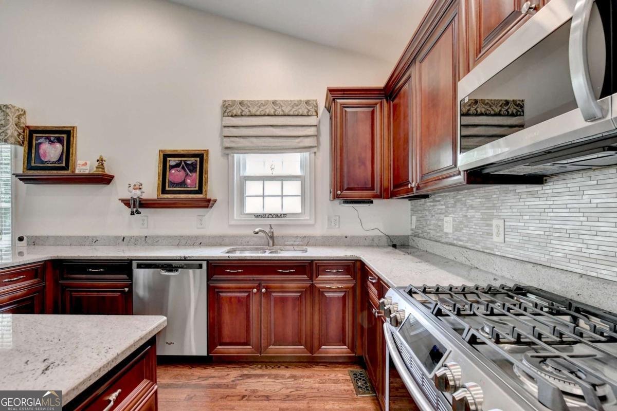 3781 Devenwood Way Buford - Photo 9