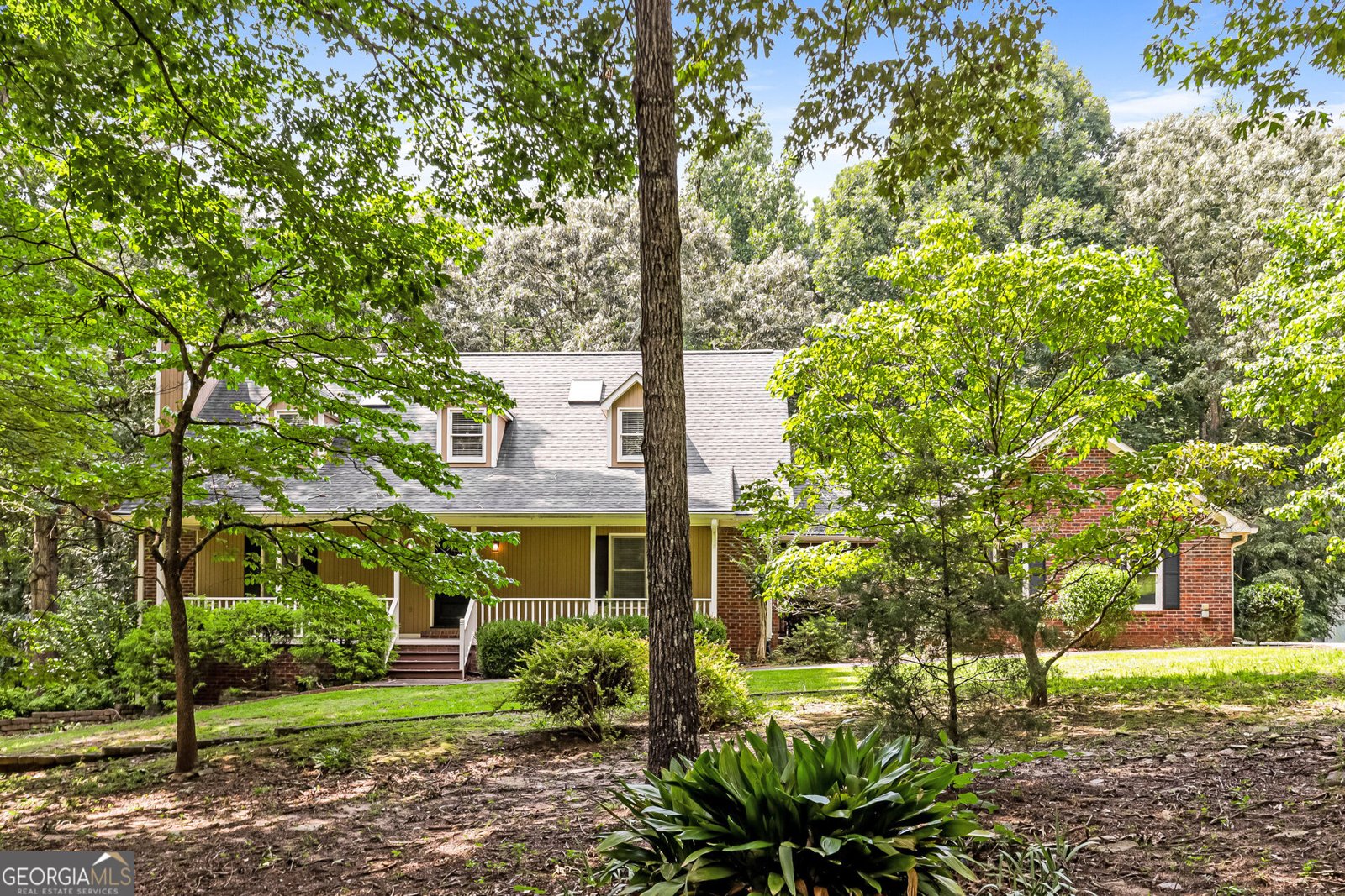 8183 Silver Oaks Court Jonesboro - main photo