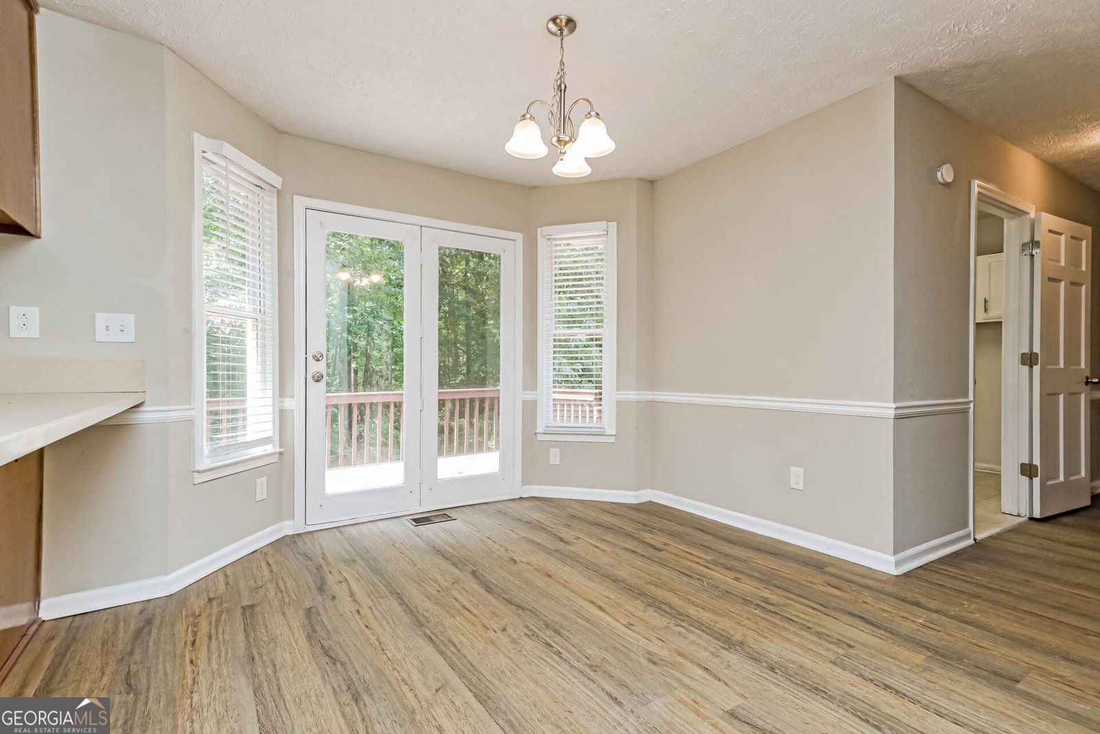 8183 Silver Oaks Court Jonesboro - Photo 6