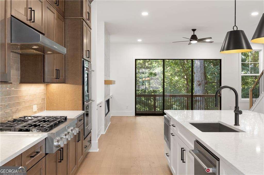 2248 Crestview Drive Atlanta - Photo 32