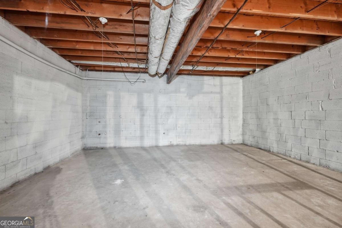 1384 Huntsmen Glen Riverdale - Photo 32