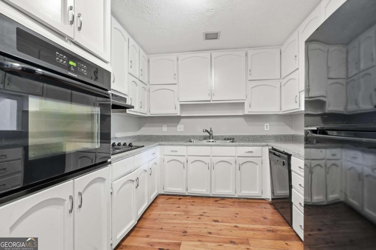 1384 Huntsmen Glen Riverdale - Photo 7