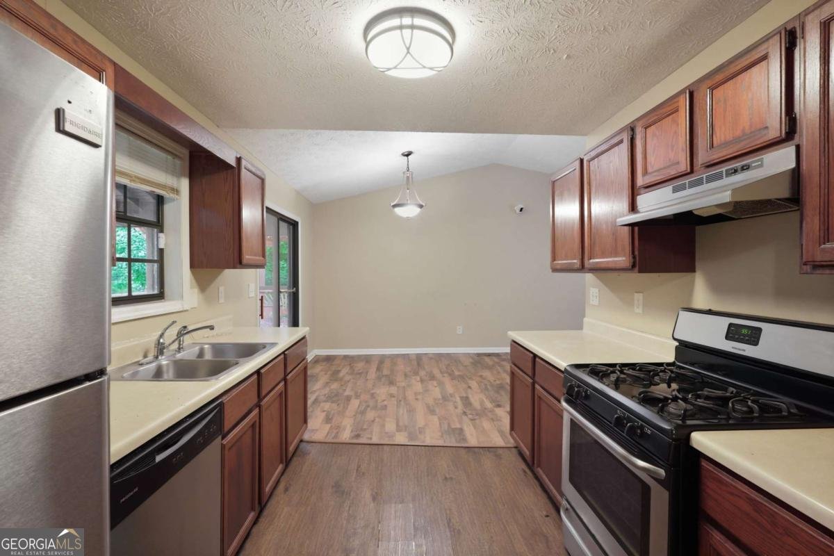 3971 Woodbridge Drive Snellville - Photo 10