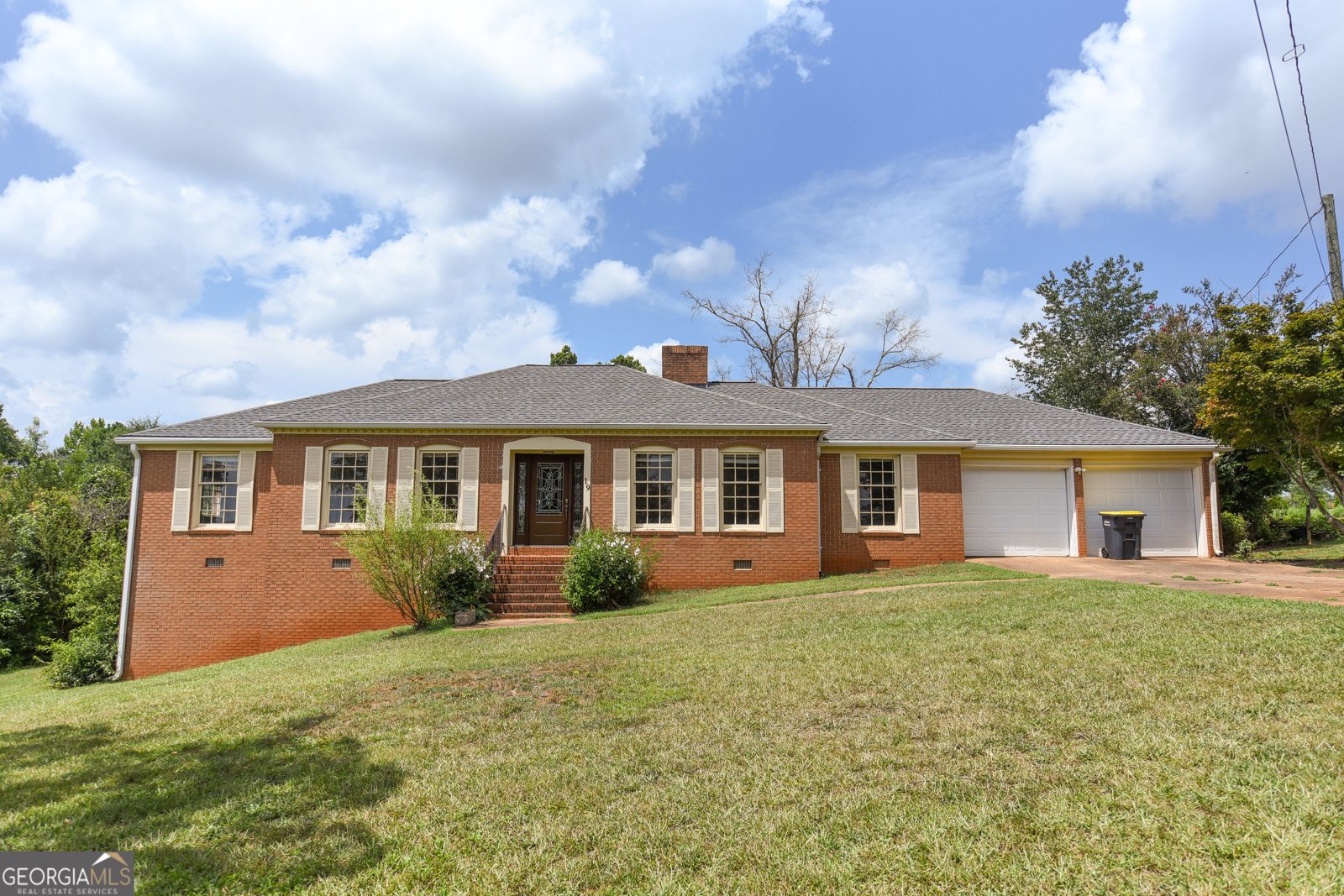 19 Festiva Drive Newnan - main photo