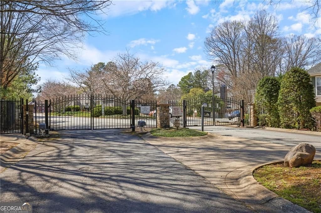 579 Picketts Bend Court Marietta - Photo 12