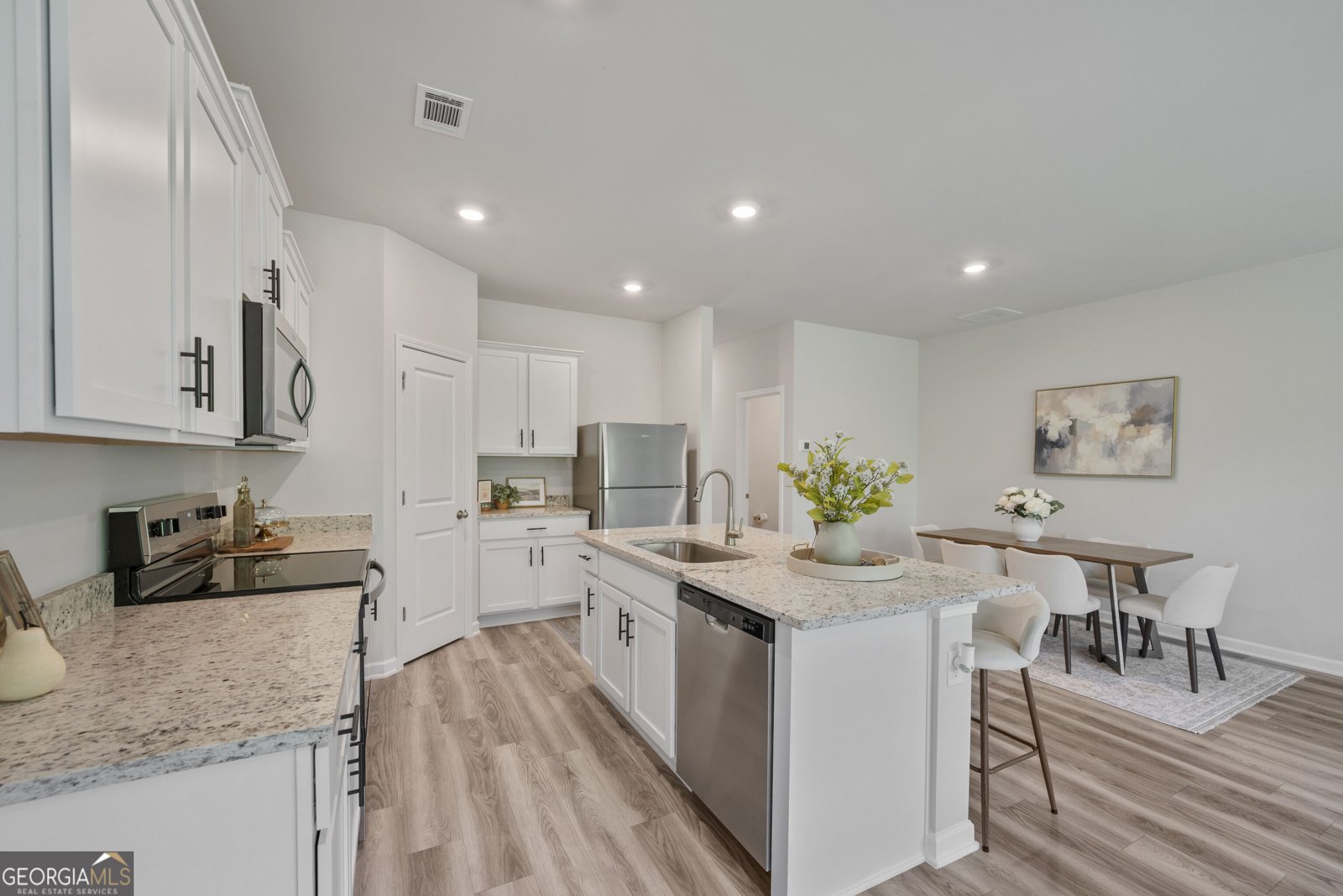 3986 Oakwood Terrace Court Oakwood - Photo 12
