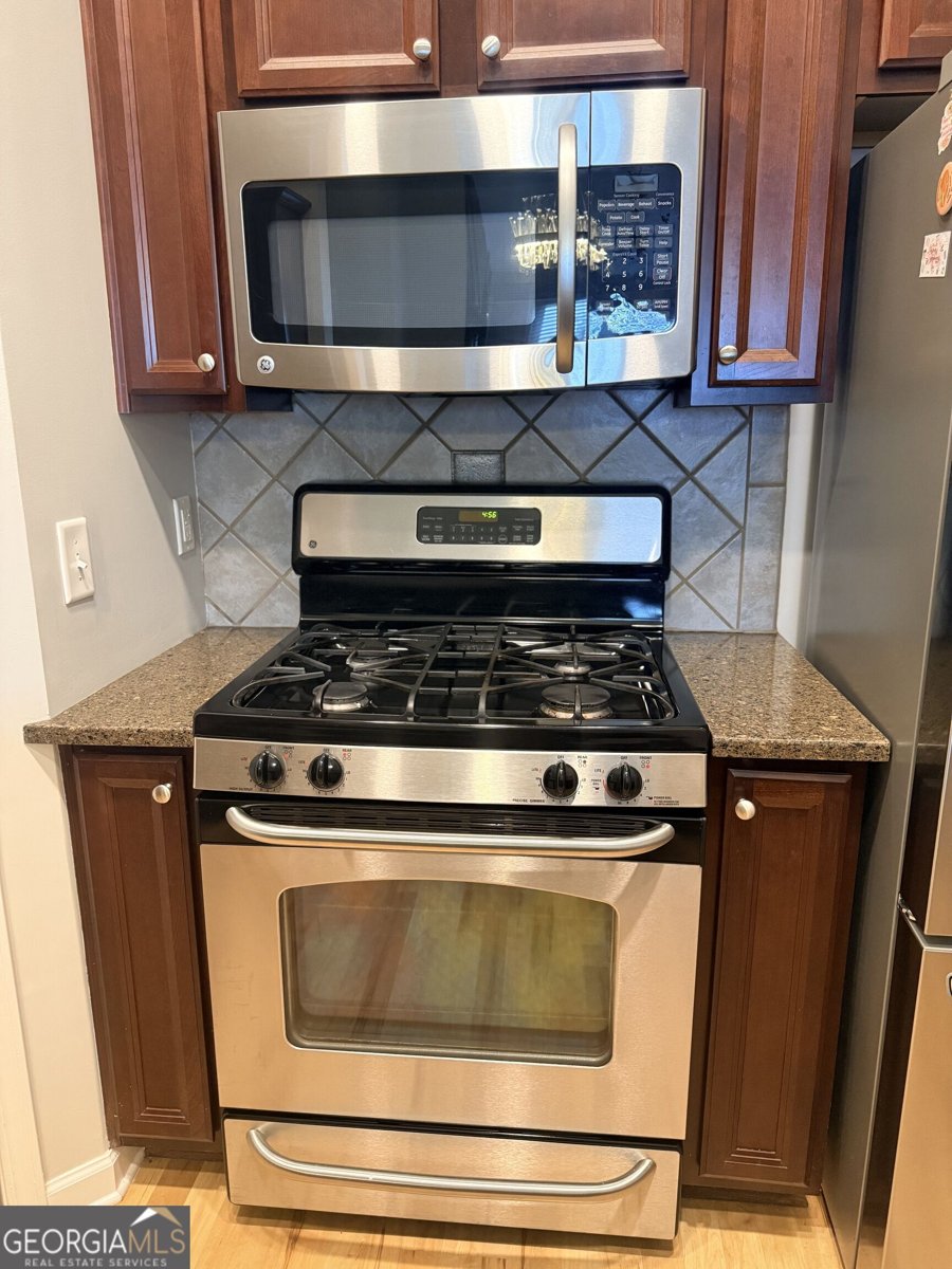 4805 Village Way Smyrna - Photo 12