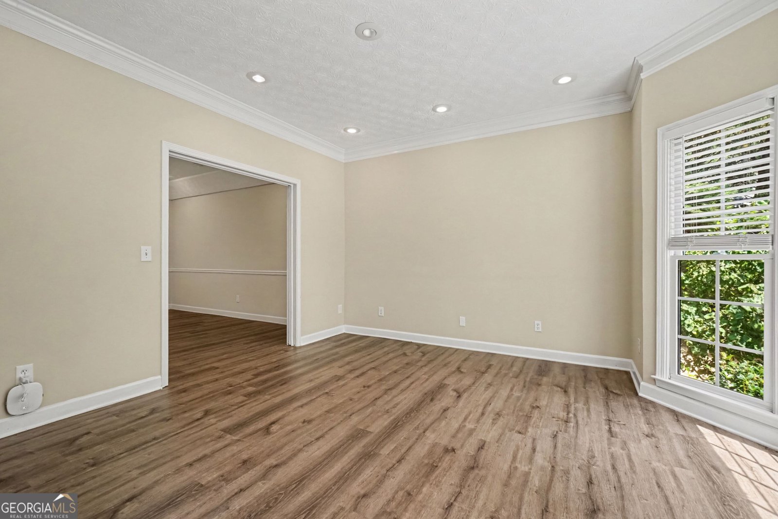 213 Powers Court Woodstock - Photo 6