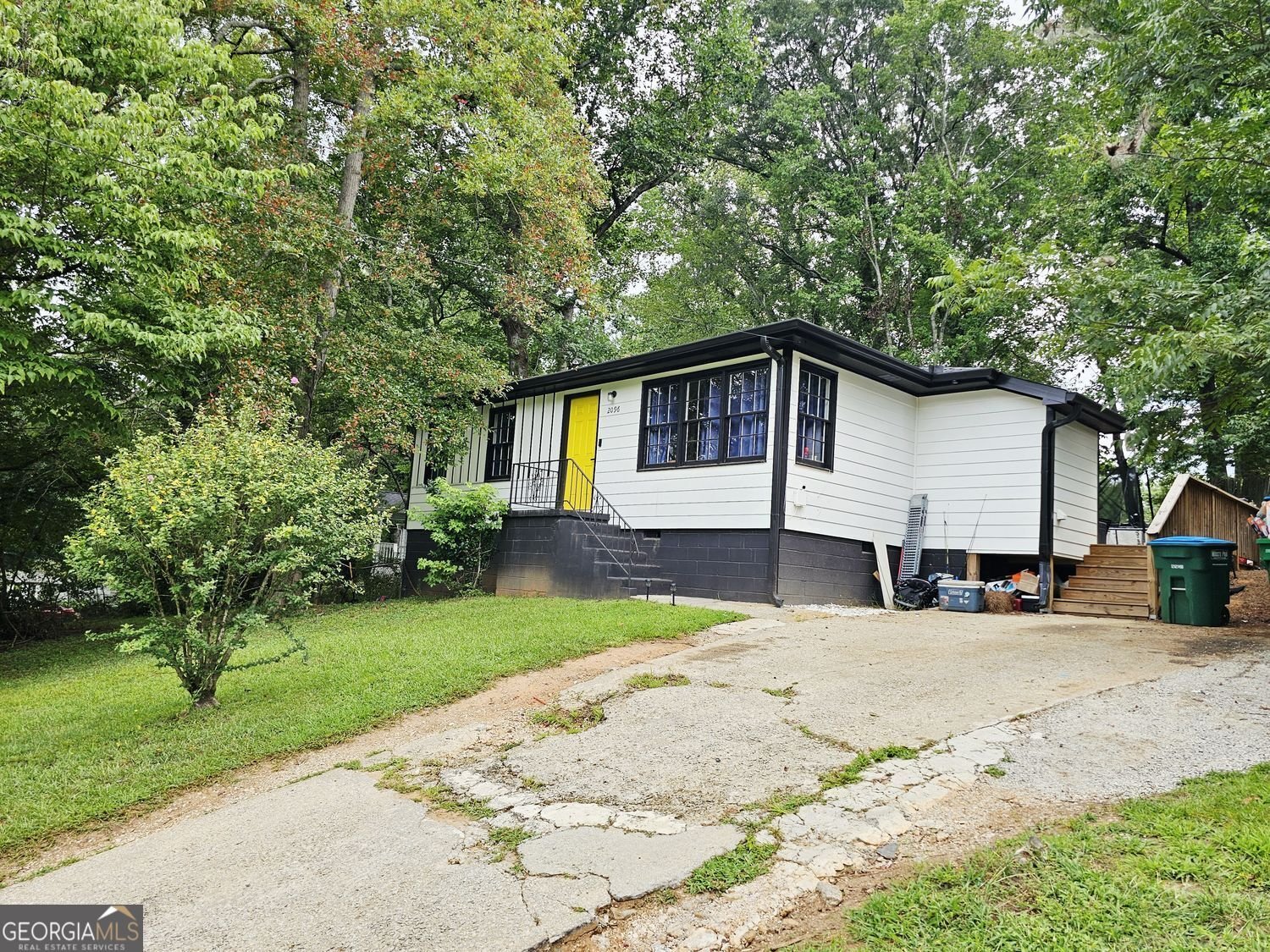 2096 Venesa Circle Circle Austell - main photo