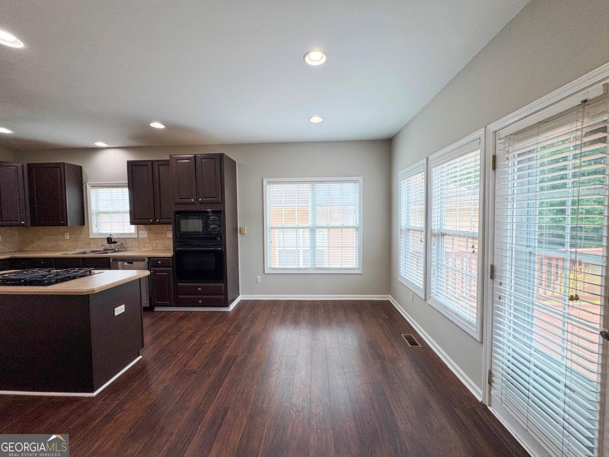 7172 Thoreau Circle South Fulton - Photo 13