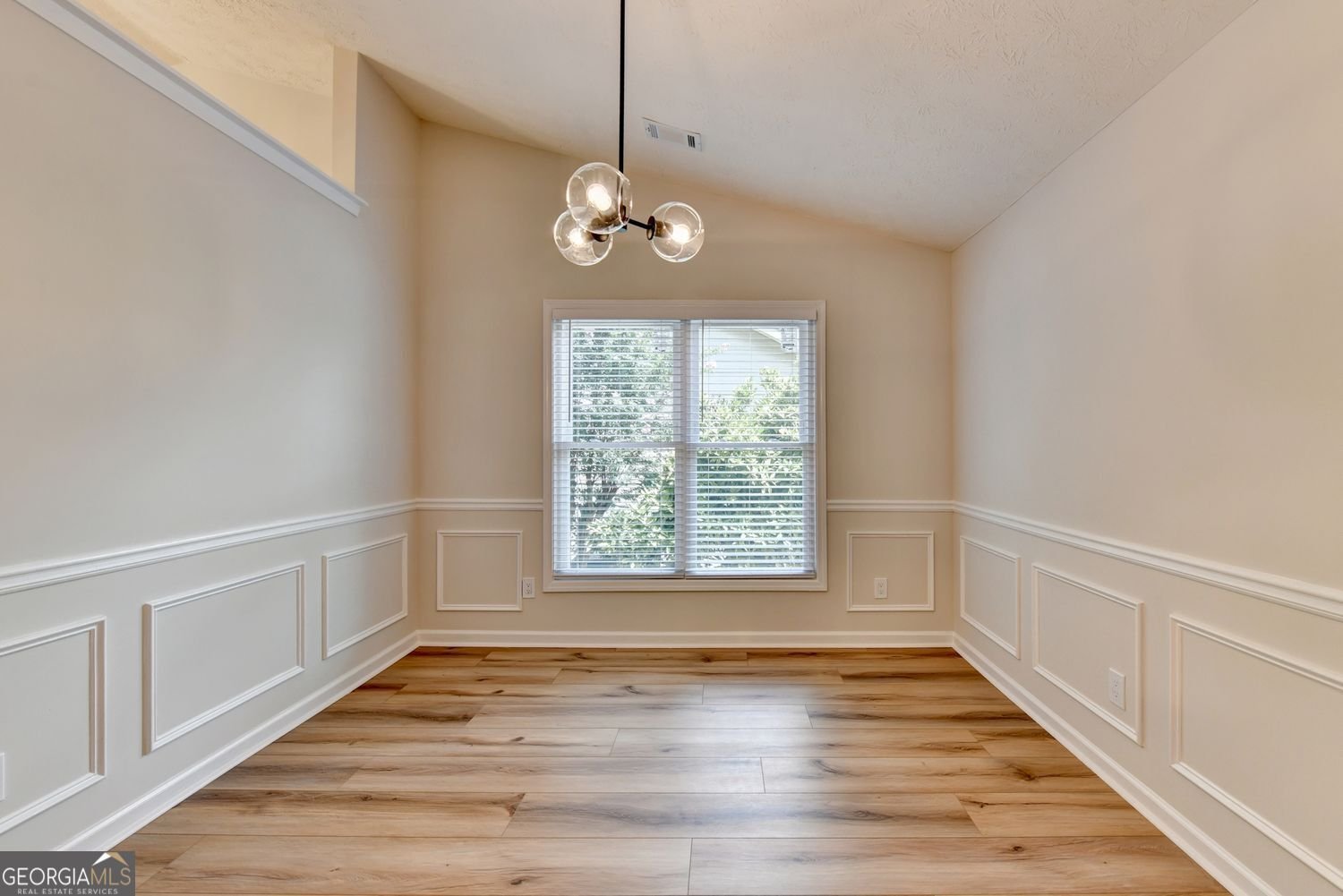 1581 Highland Bluff Court Suwanee - Photo 33