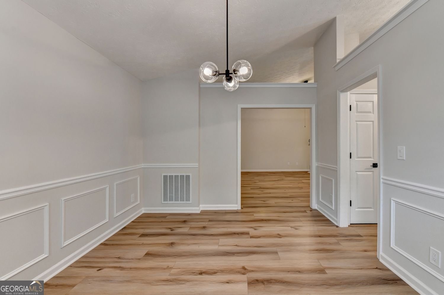 1581 Highland Bluff Court Suwanee - Photo 35