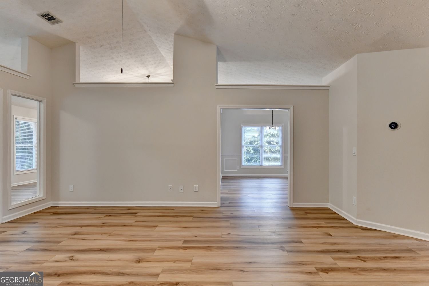 1581 Highland Bluff Court Suwanee - Photo 8