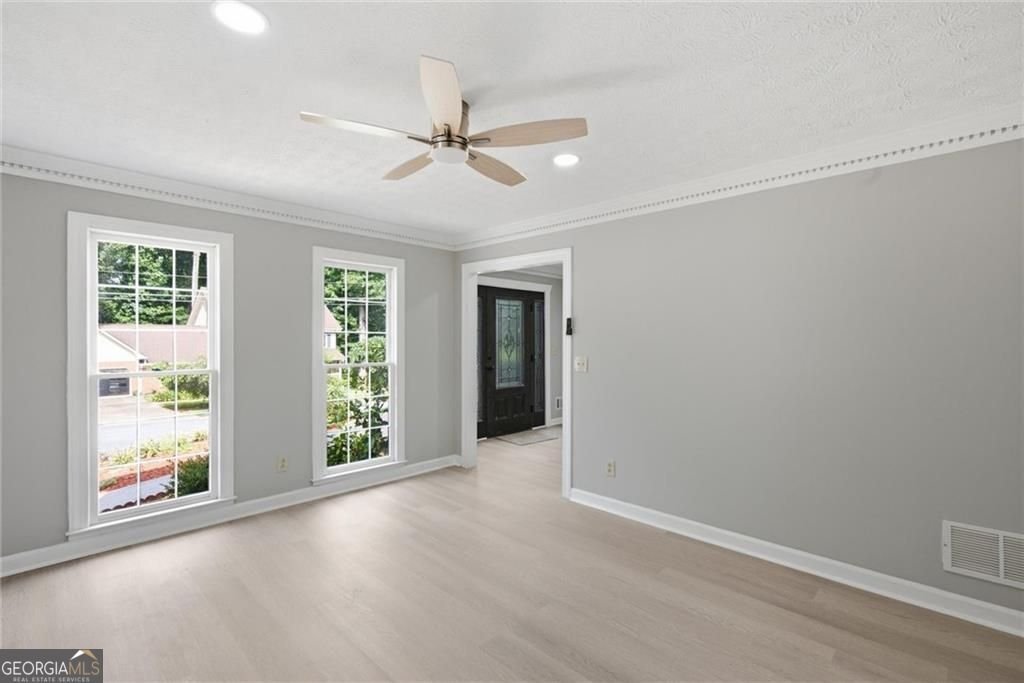 24 Planters Drive Lilburn - Photo 6