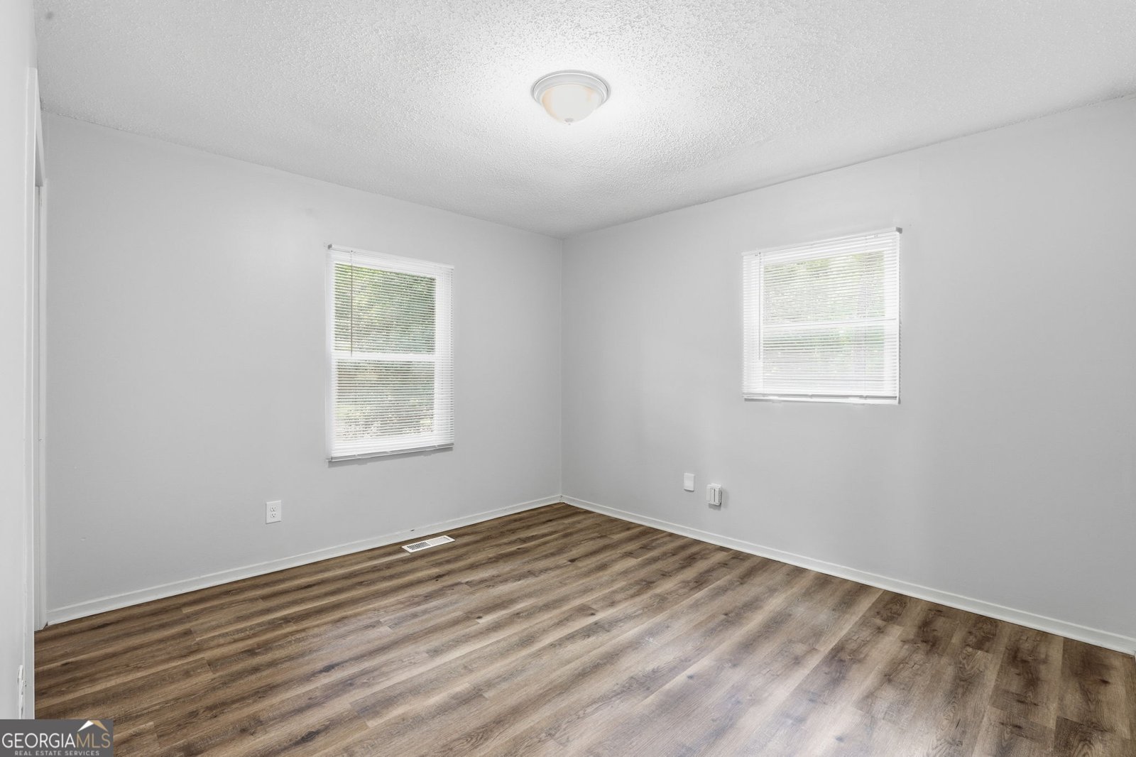 2197 Swallow Circle Atlanta - Photo 10