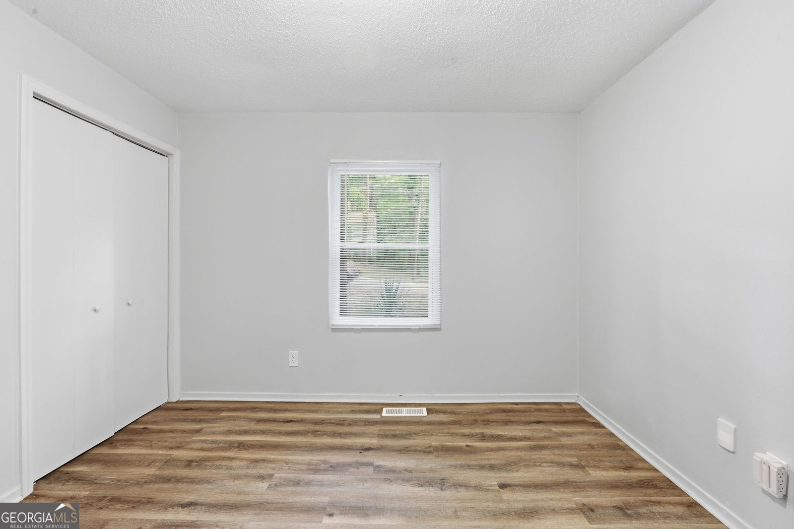 2197 Swallow Circle Atlanta - Photo 11