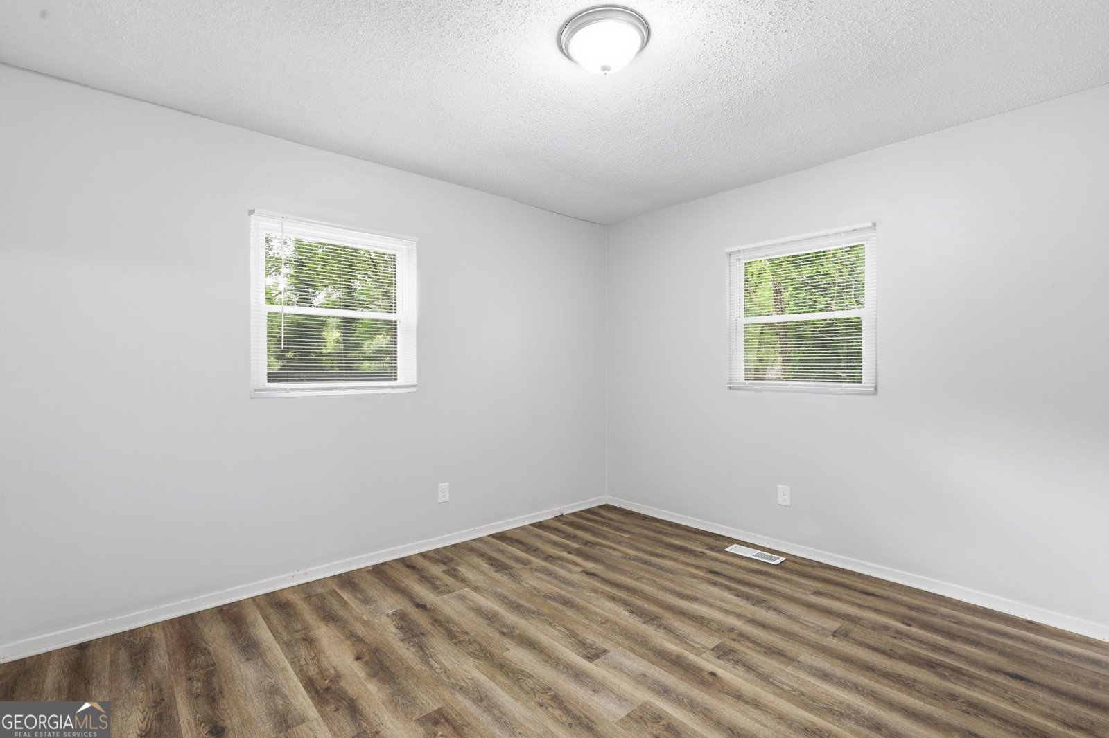 2197 Swallow Circle Atlanta - Photo 13