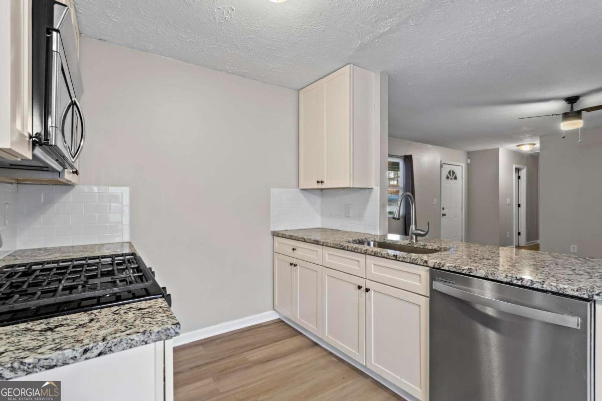2255 Hunt Road Douglasville - Photo 9