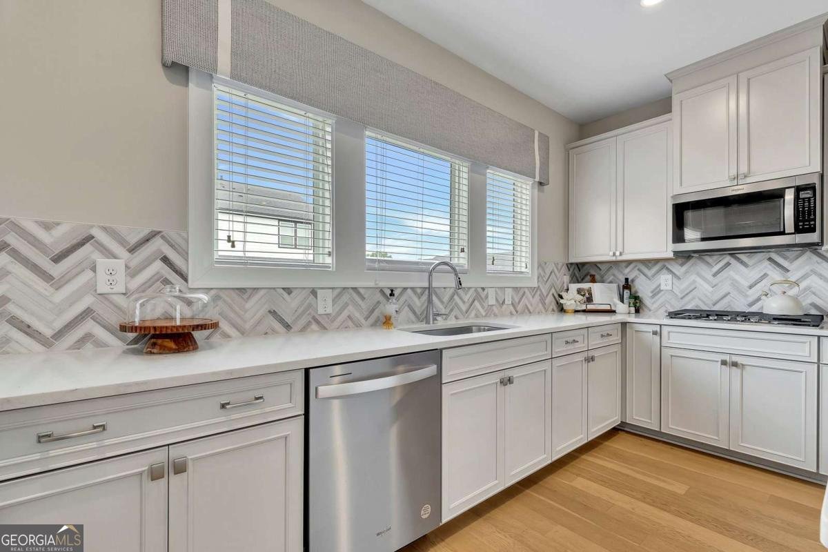 708 Mulberry Walk Woodstock - Photo 16