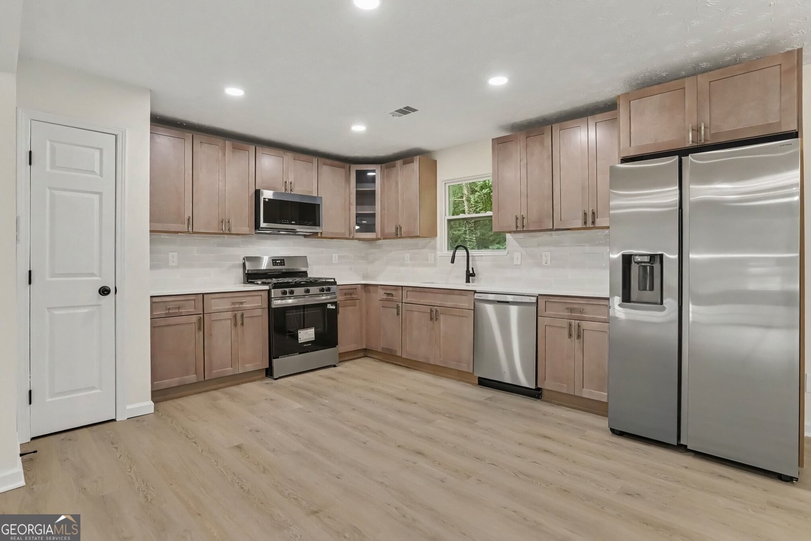 5055 WOODBRIDGE Trail Stone Mountain - Photo 9