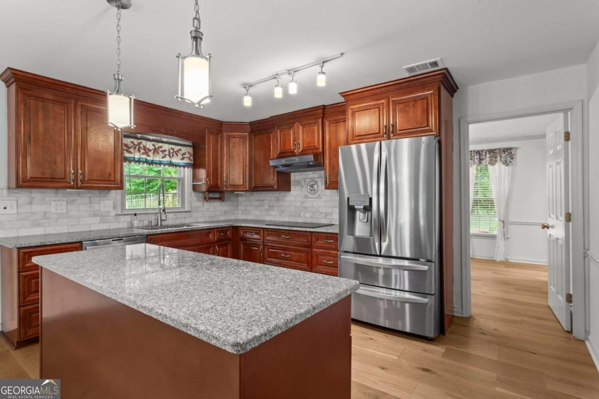 146 Lakeside Drive Kennesaw - Photo 11