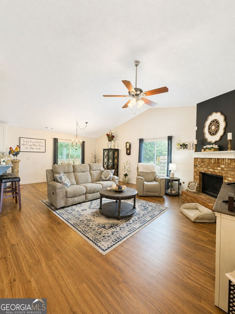 733 Jacoby Drive Loganville - Photo 8
