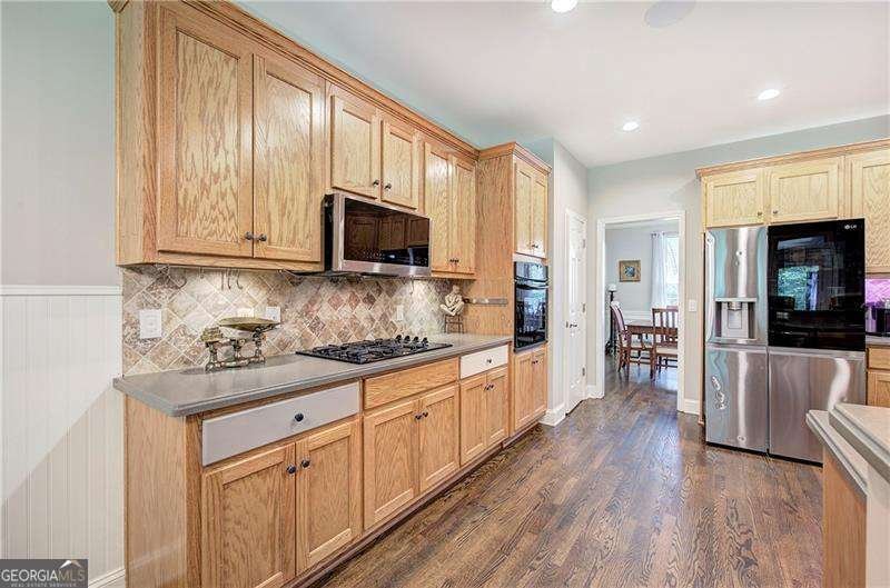 213 Montana Way Canton - Photo 8
