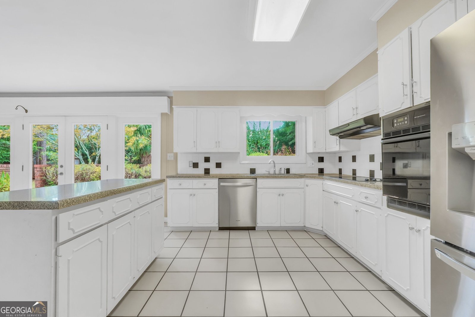 104 Woodlawn Place Thomaston - Photo 18