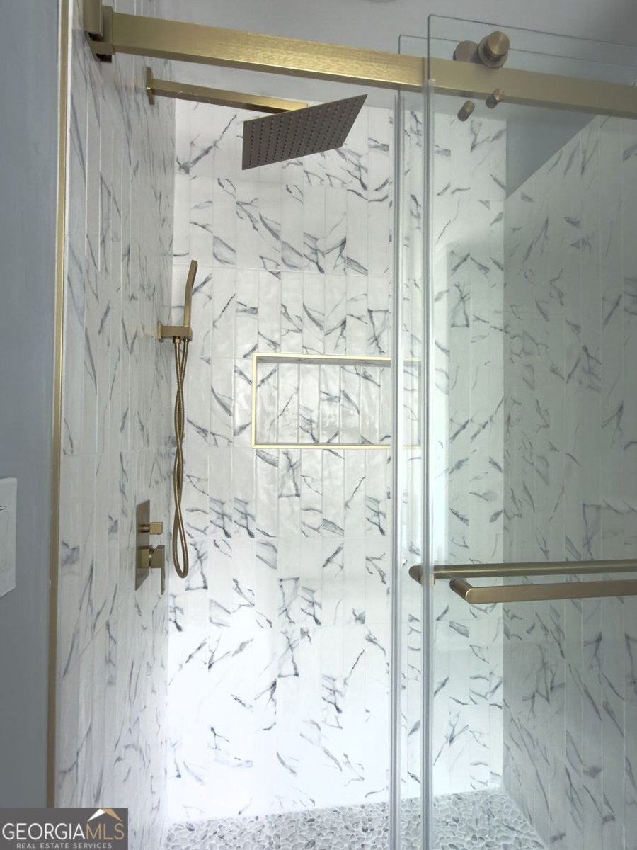 552 Glen Level Circle Sugar Hill - Photo 17