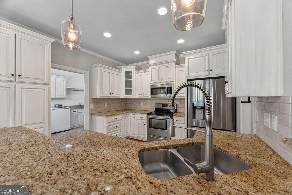 2165 Harperfield Drive Bogart - Photo 10