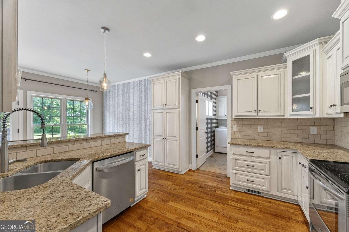 2165 Harperfield Drive Bogart - Photo 7