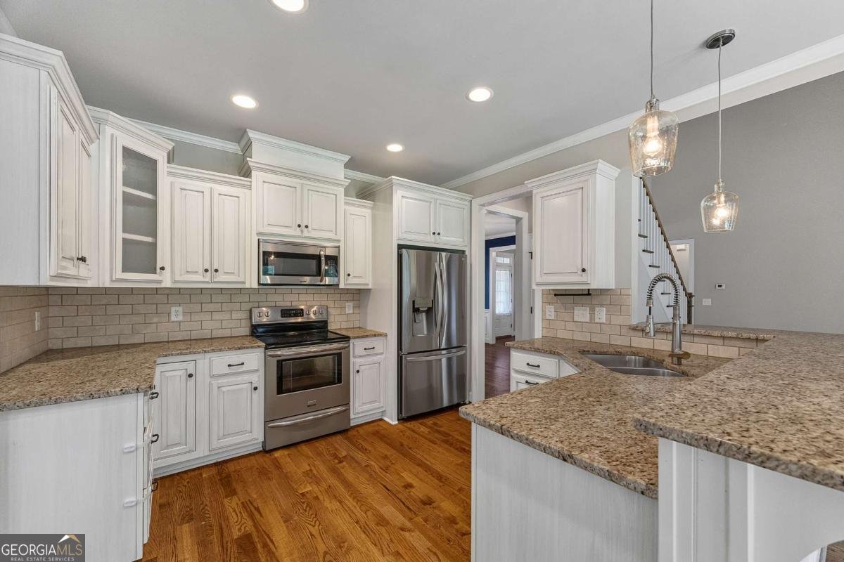 2165 Harperfield Drive Bogart - Photo 9