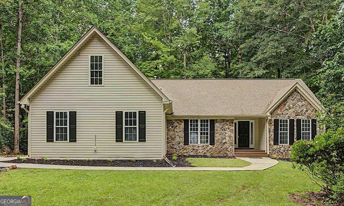 590 Alexander Creek Road Newnan - main photo