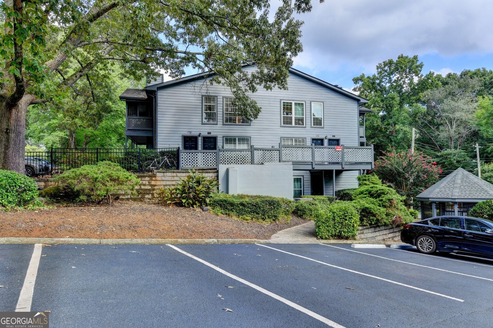 1305 Weatherstone Way Atlanta - main photo