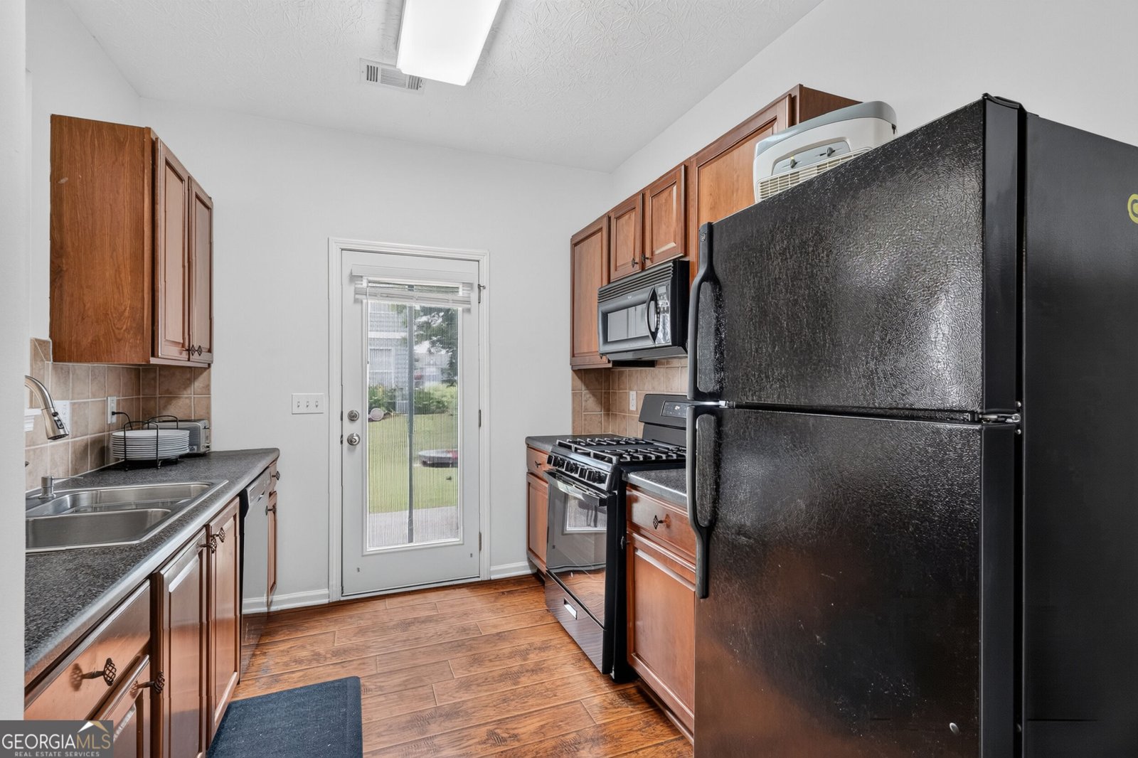 6647 Splashwater Drive Flowery Branch - Photo 11