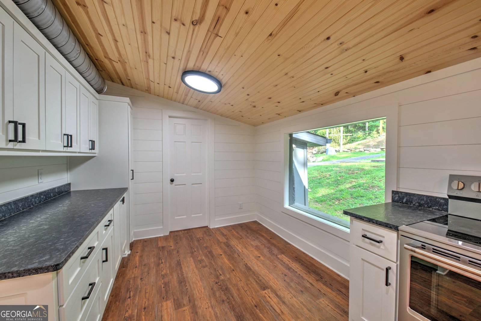 56 Hawthorn Lane Clayton - Photo 23