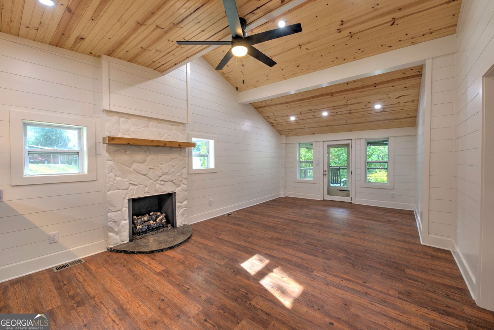 56 Hawthorn Lane Clayton - Photo 26