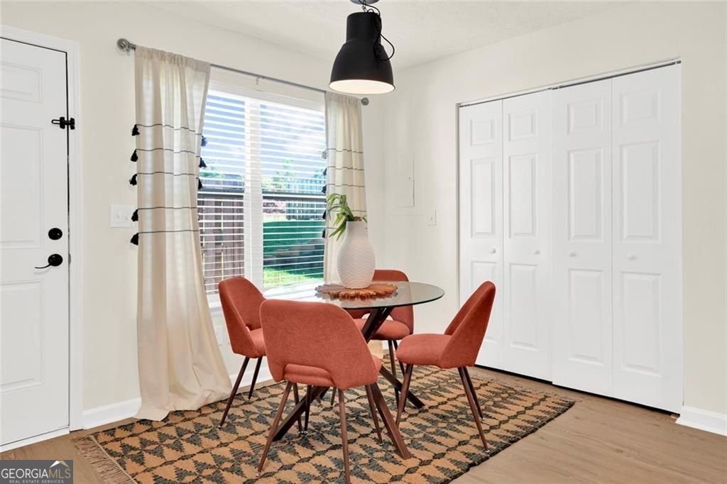 604 Ivey Court Woodstock - Photo 8