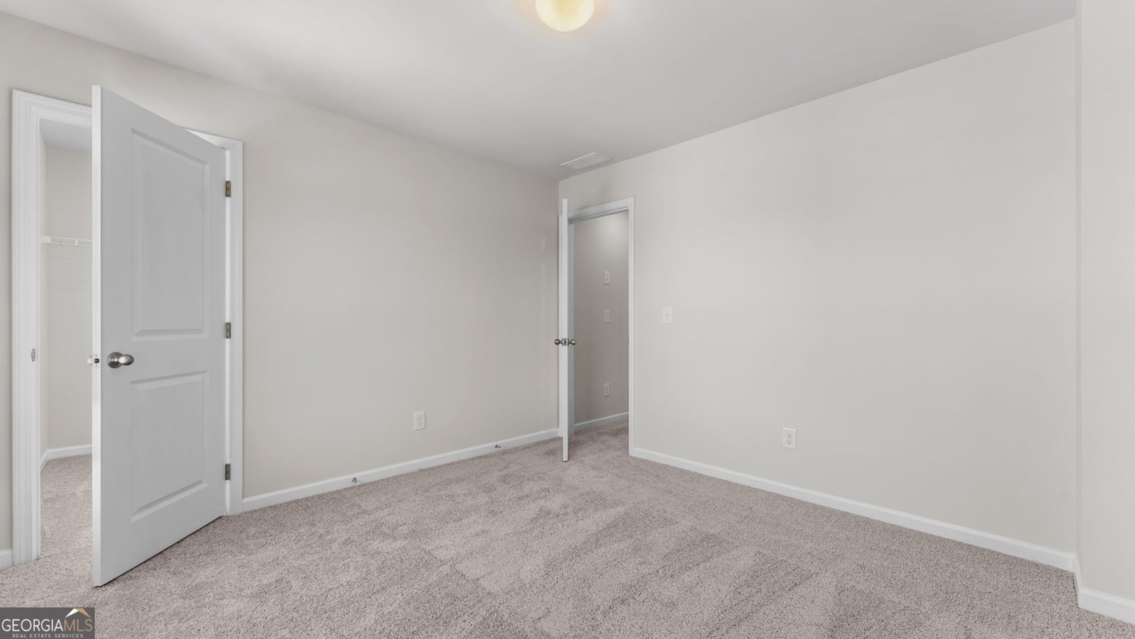 5245 Gainesville Street Flowery Branch - Photo 11