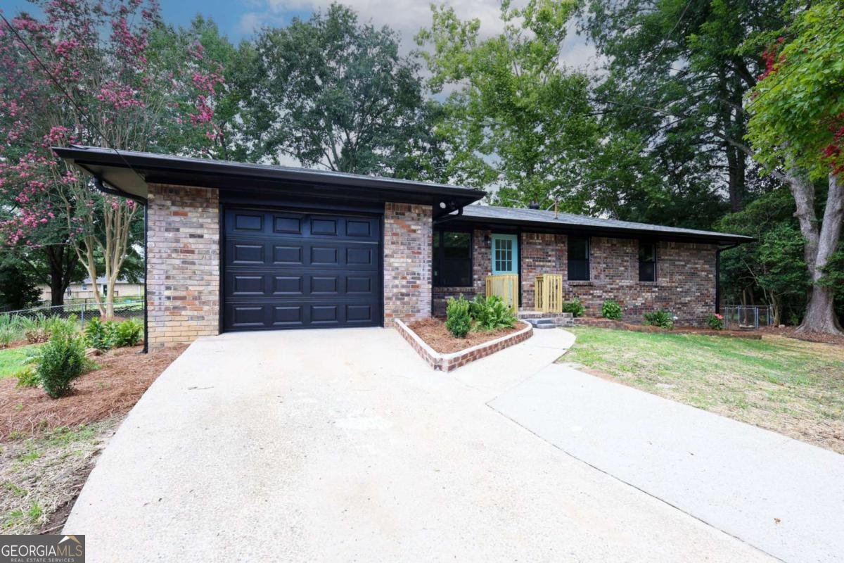 2391 Prestige Valley Court Morrow - main photo