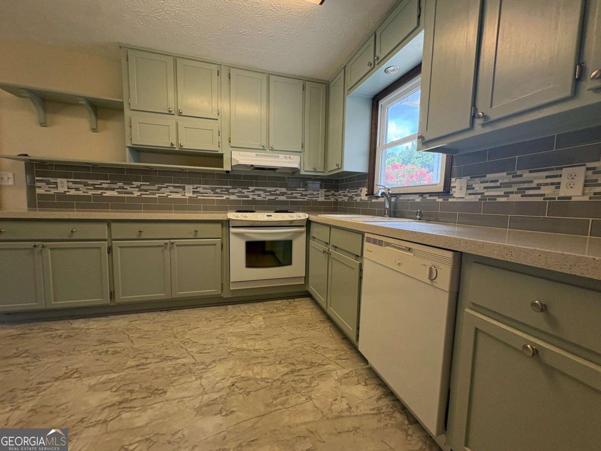 4410 Meadow Trail Cumming - Photo 10