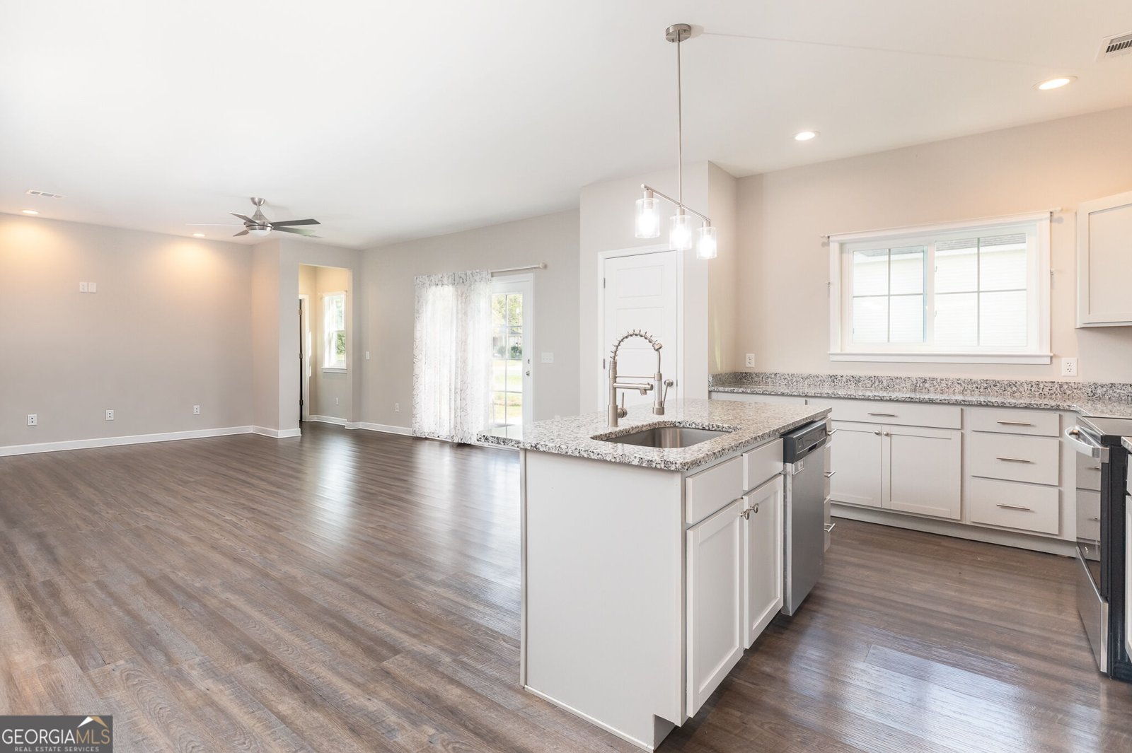 410 A N Caswell Street Glennville - Photo 13