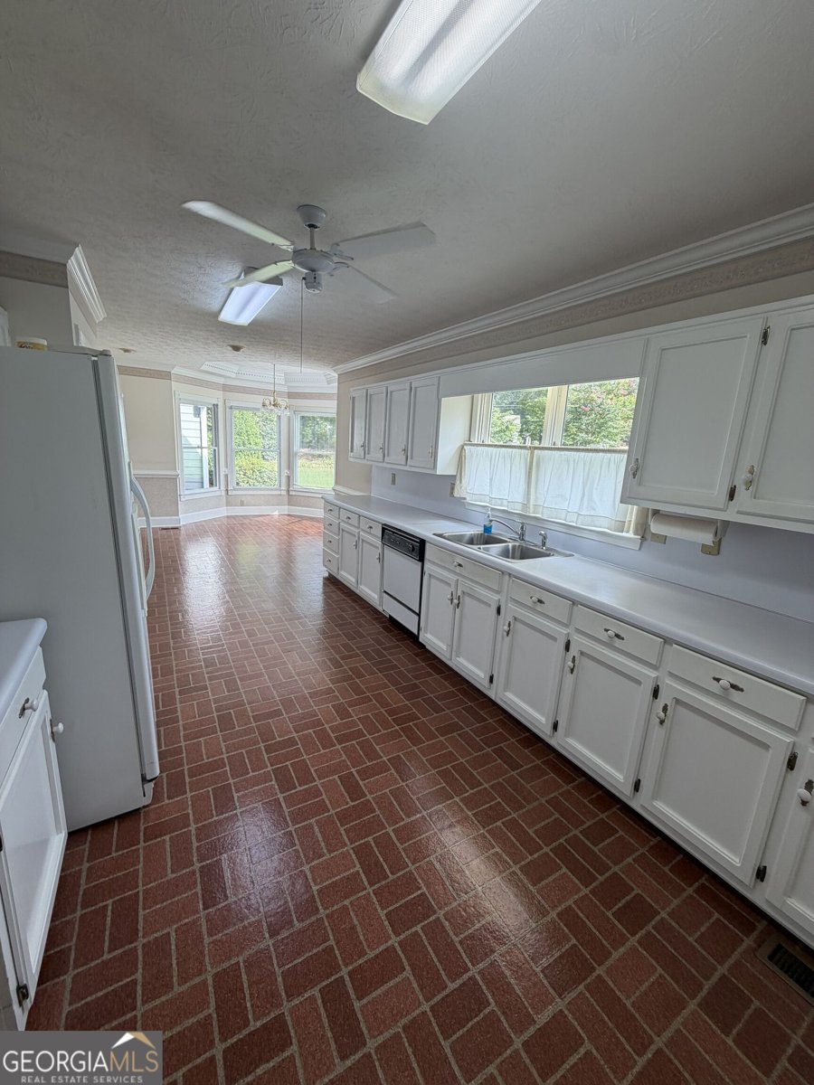 2820 Bay Ridge Dr Loganville - Photo 9