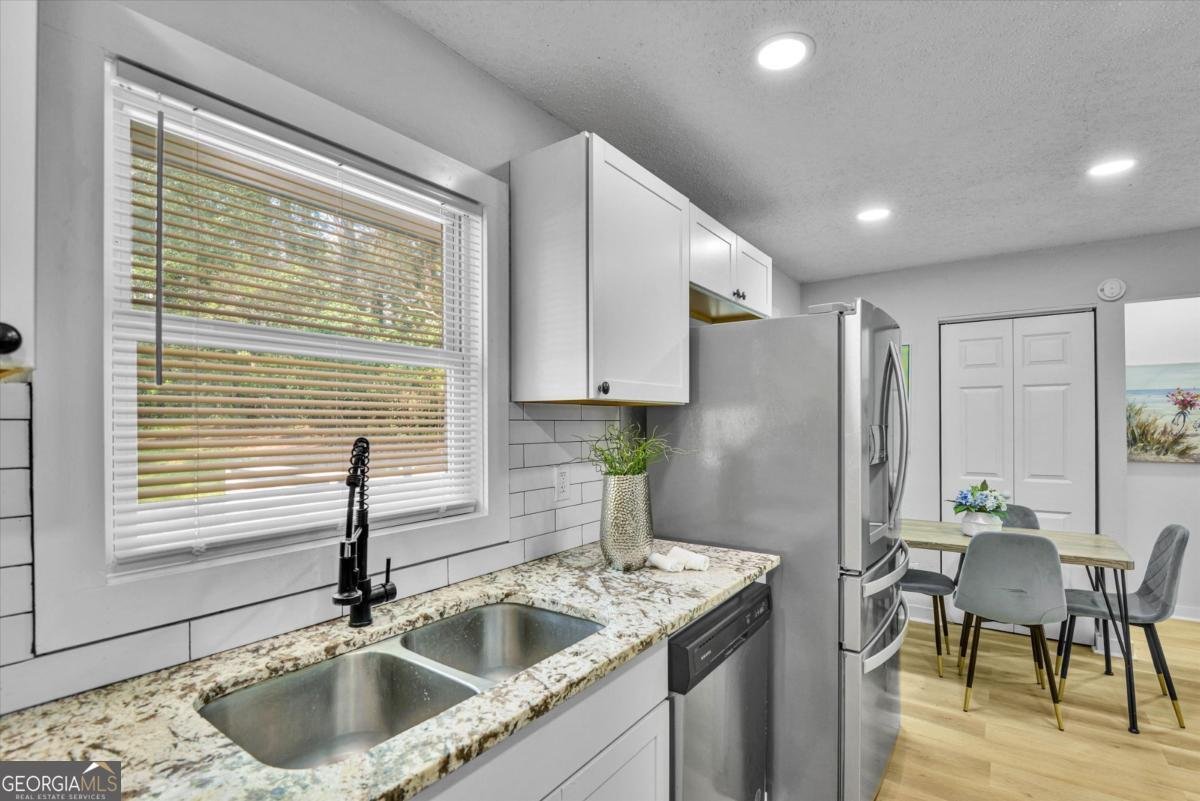 662 Melrose Drive Forest Park - Photo 6