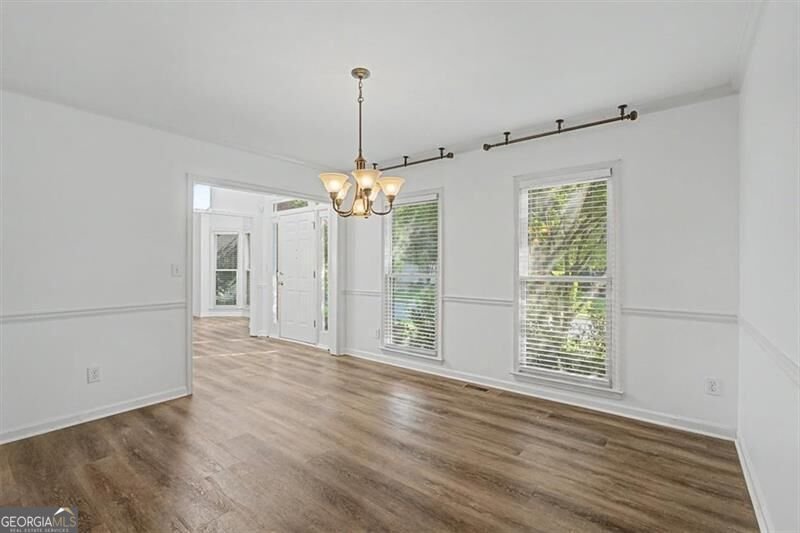 503 Deer Cliff Court Woodstock - Photo 11