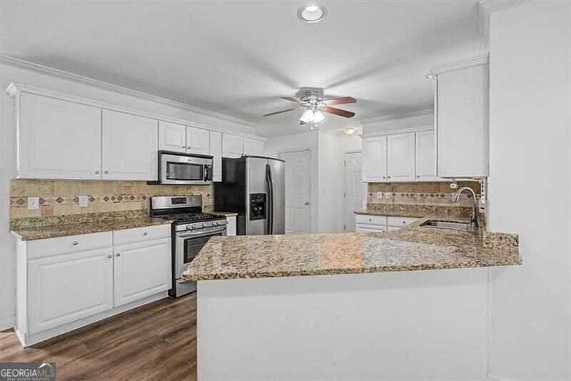 503 Deer Cliff Court Woodstock - Photo 7